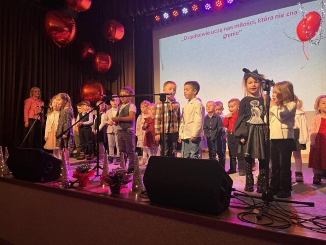 619828602_857353137111868_844089008585824539_n