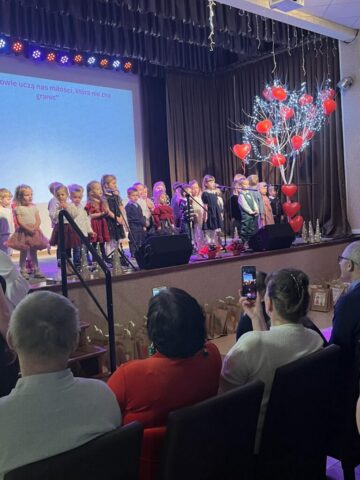 621732392_857352760445239_5579887924929357169_n